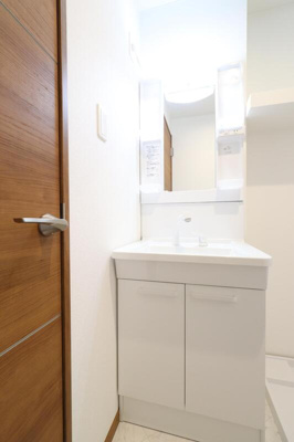 【洗面所】 | グレイスハイツ美野島(グレイスハイツミノシマ) | 別号室の写真になります。現況優先。