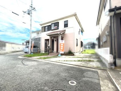 【外観】 | 貝塚市小瀬1丁目戸建住宅 | 車通りも少なく静かな住宅街です。