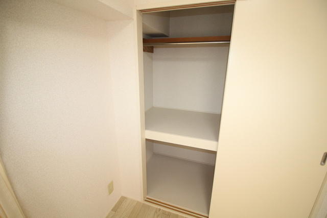 コーポラストマトの収納|同間取り別部屋の参考写真です。
前回募集時の写真です。現況優先