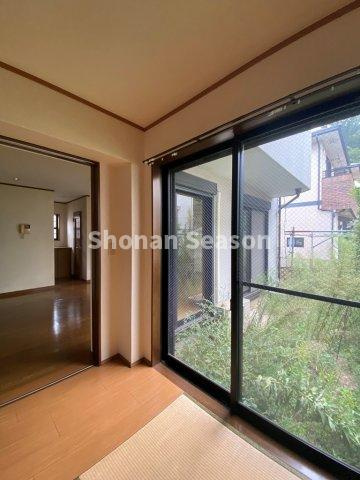 【庭】 | お子様と一緒にガーデニングやおうちプールが楽しめる南付き一戸建て◎
現況：空家につきいつでも内覧可能です。
お写真では伝わりきらない魅力は、是非現地でお確かめ下さい♪