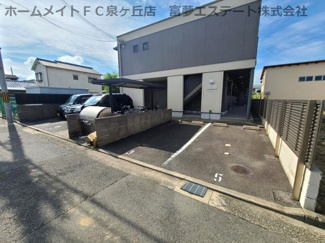 【駐車場】