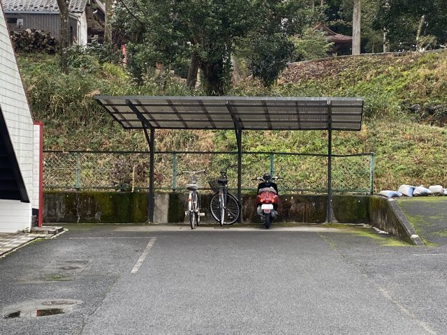 エレガンス山口のその他共用部分|駐輪場も完備