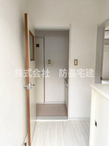 エレガンス山口の玄関|シンプルで使いやすい玄関です