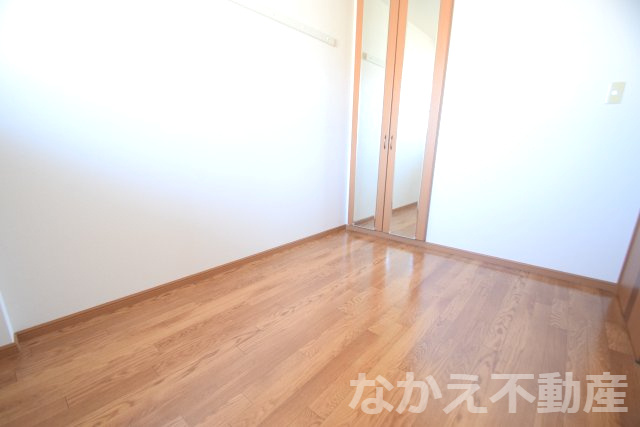 【寝室】 | 使い勝手のいい寝室です