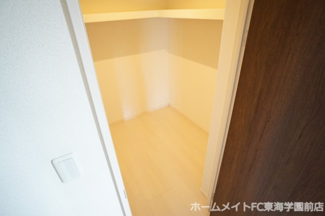 熊本市中央区迎町１丁目の賃貸マンションの収納