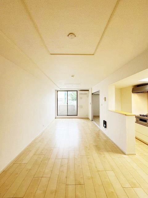 カーサプラシードの居間・リビング