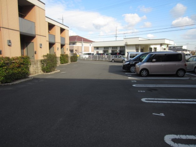 【駐車場】