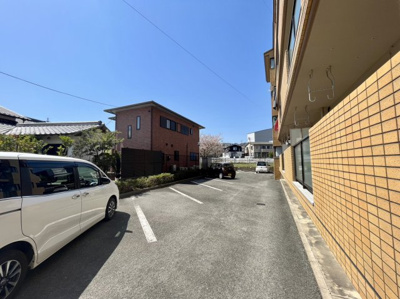 【駐車場】 | サウスヴィレッジ88 | 別部屋の写真です。現状優先とさせて頂きます。