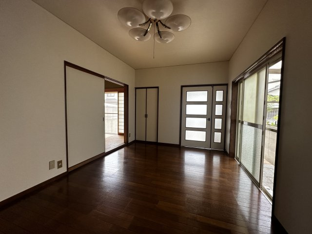 和歌山市西田井・中古戸建・54481の居間・リビング