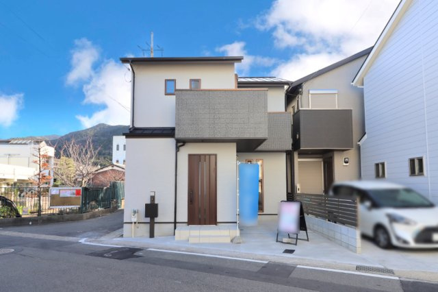 醍醐外山街道町1号地