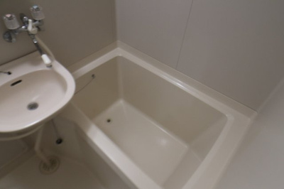 【エントランス】 | メゾンルミエール