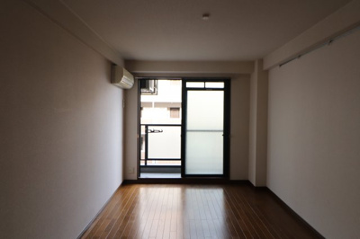 【玄関】 | メゾンルミエール