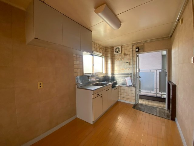 レジデンス西川口の洋室