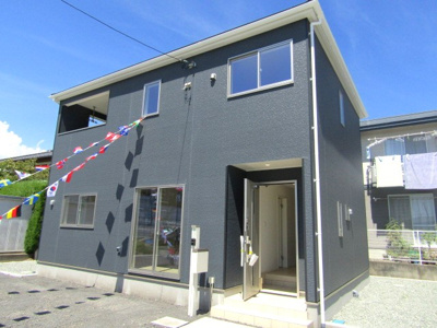 【外観】 | クレイドルガーデン　南アルプス市西野第1　1号棟 | 外はこのようになっています