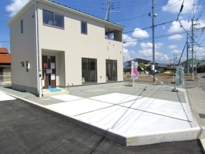 【外観】 | クレイドルガーデン　中央市布施第4　3号棟 | おしゃれな外観です