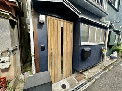 【玄関】 | ロッヂi恵我之荘6丁目B号