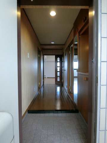 グランディオス米子の玄関