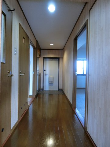 グランディオス米子の玄関