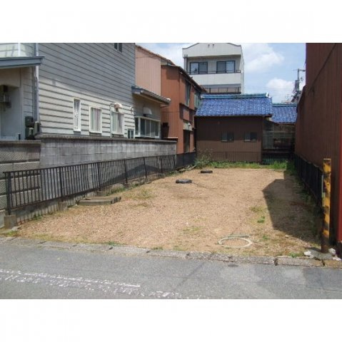 岐阜市加納伏見町の駐車場