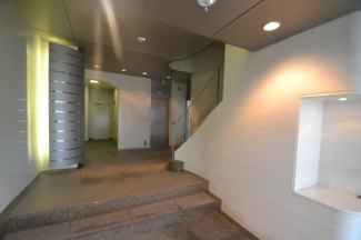 【エントランス】