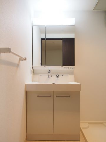 サムティ難波グレイスの独立洗面台