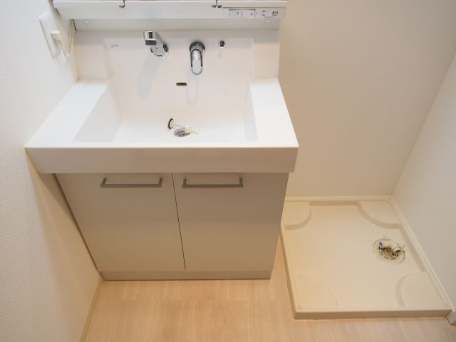 サムティ難波グレイスの洗面所