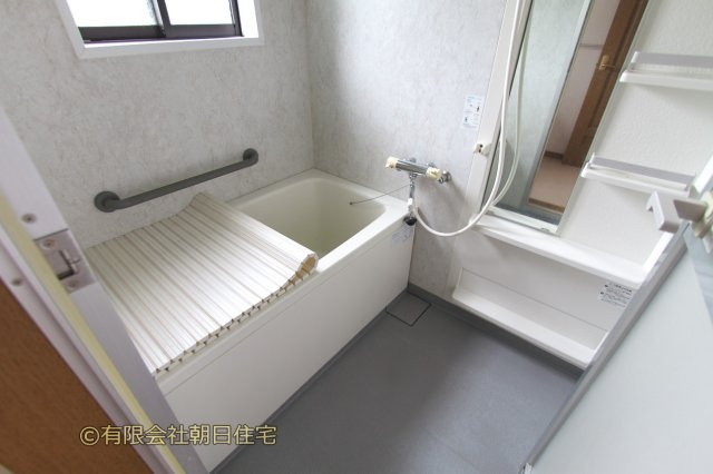 ソレイユの浴室