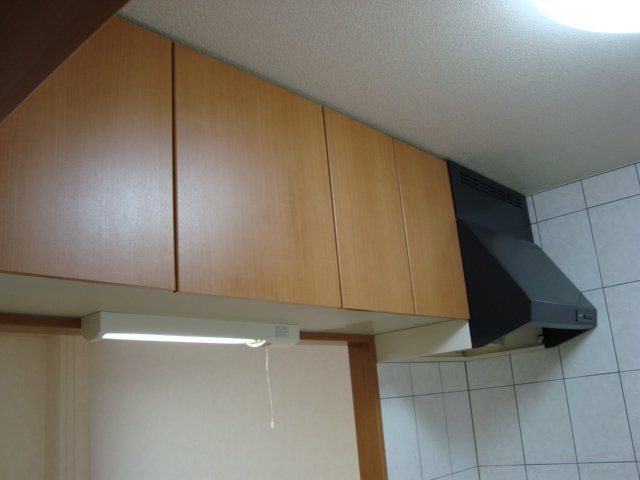 ペア　ガーデンのキッチン|キッチン　吊戸棚