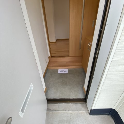 エムケーハイツの玄関