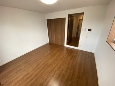 【洋室】 | ロイヤルコート岡町