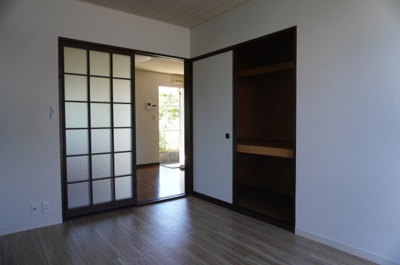 【洋室】 | ヴェルデパルコＡ | 押入もあります