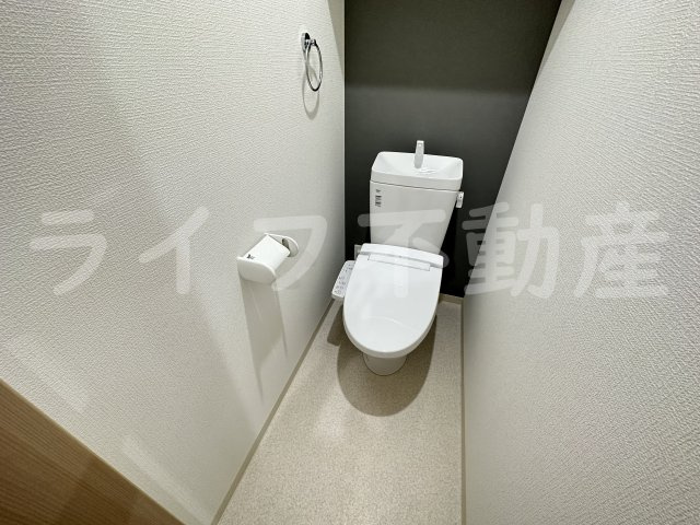 badge tomoi EstⅥのトイレ|落ち着いたトイレです