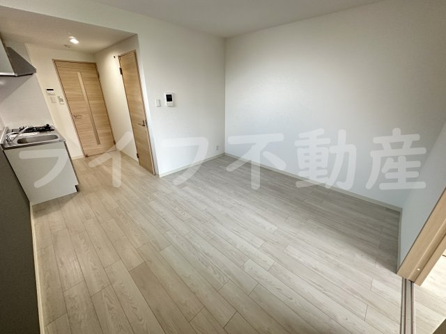 badge tomoi EstⅥの居間・リビング|おしゃれな居間です