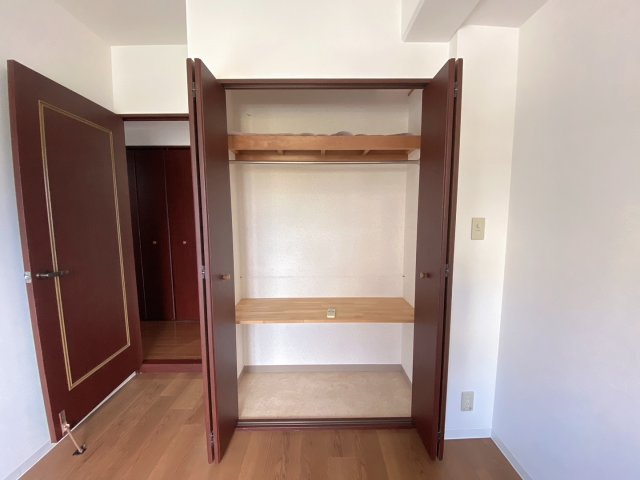 アンビエント金剛東ガーデンコートの収納