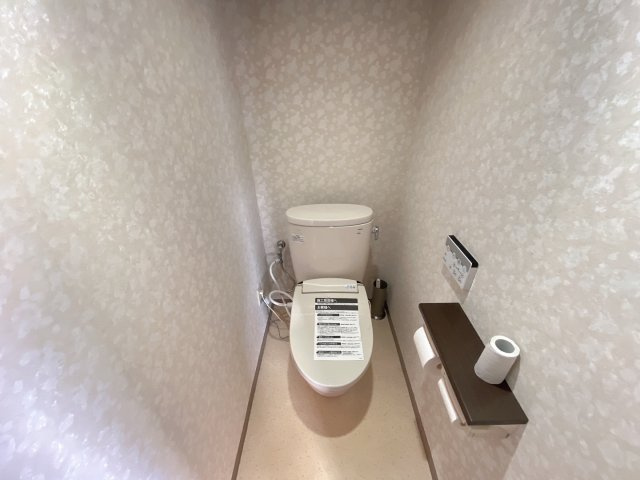 アンビエント金剛東ガーデンコートのトイレ