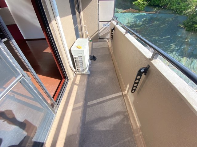 アンビエント金剛東ガーデンコートのバルコニー