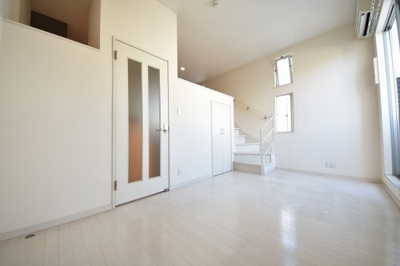 【居間・リビング】 | CB箱崎アンジュI　★プライスホームなら仲介手数料が割引価格です★