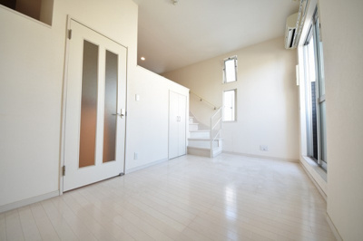 【居間・リビング】 | CB箱崎アンジュI　★プライスホームなら仲介手数料が割引価格です★