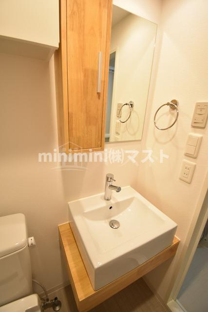 アドバンス上町台ラシュレの洗面所