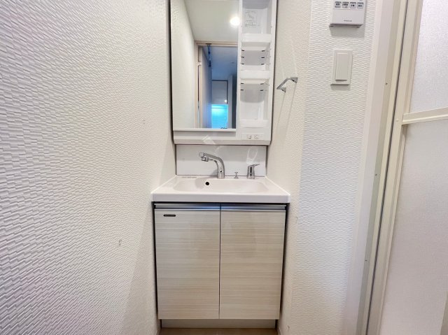 S-RESIDENCE難波大国町Unoの独立洗面台