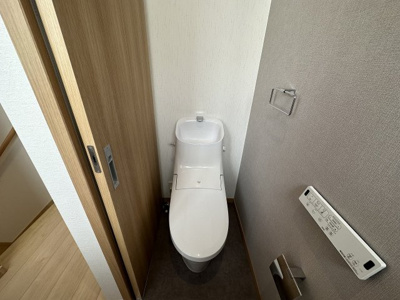 【トイレ】 | 岡谷市塚間町２丁目　中古住宅③ | トレイ