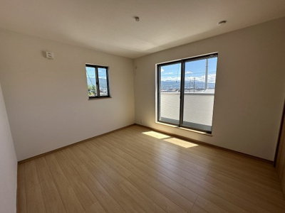 【洋室】 | 岡谷市塚間町２丁目　中古住宅③ | ３階洋室