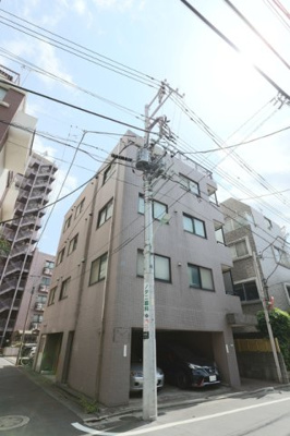 5階建て１フロア２世帯のマンションです♪