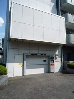 駐車場（サイズ・要空き確認）