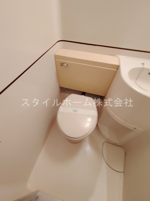 【トイレ】 | ユトリロ北山 | 別部屋写真です。