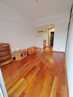 【居間・リビング】 | ユトリロ北山 | 別部屋写真です。