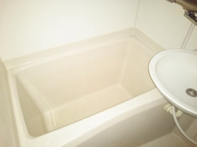 レオパレスセゾンの浴室|画像5