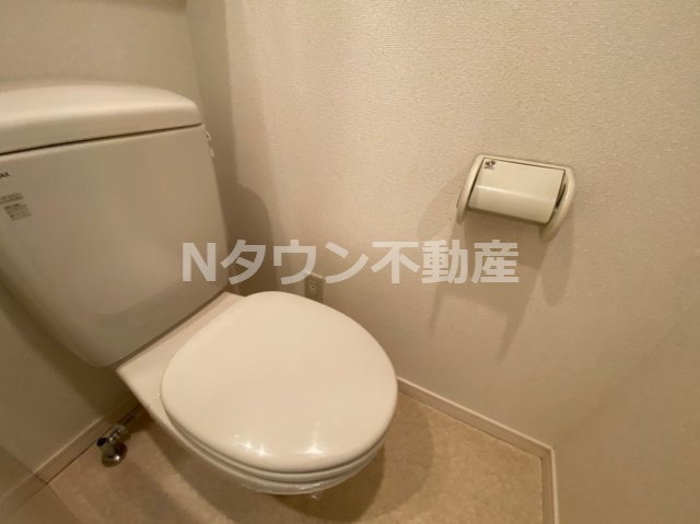 【トイレ】 | プティ オランジュ | 落ち着いた色調のトイレです
