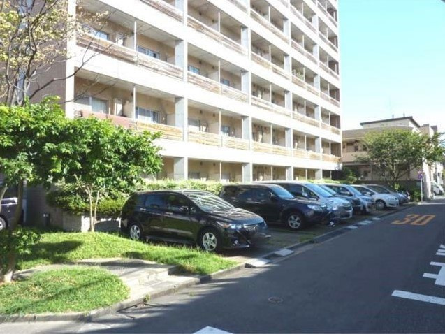 ドミール葛西の駐車場