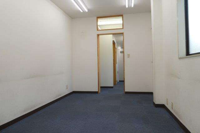 堀南岡本店舗の内装|２F（仕切り壁のみ撤去可）